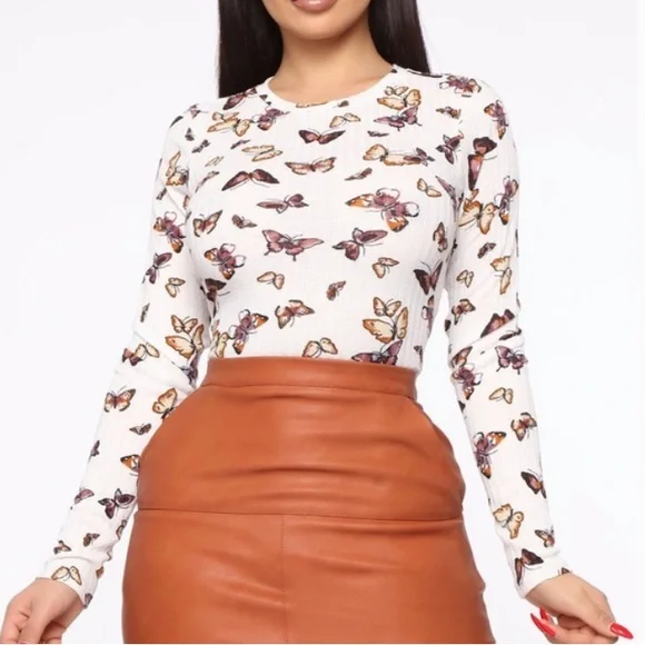Fashion Nova Butterfly White Printed Long Sleeve Top Small - Picture 1 of 5